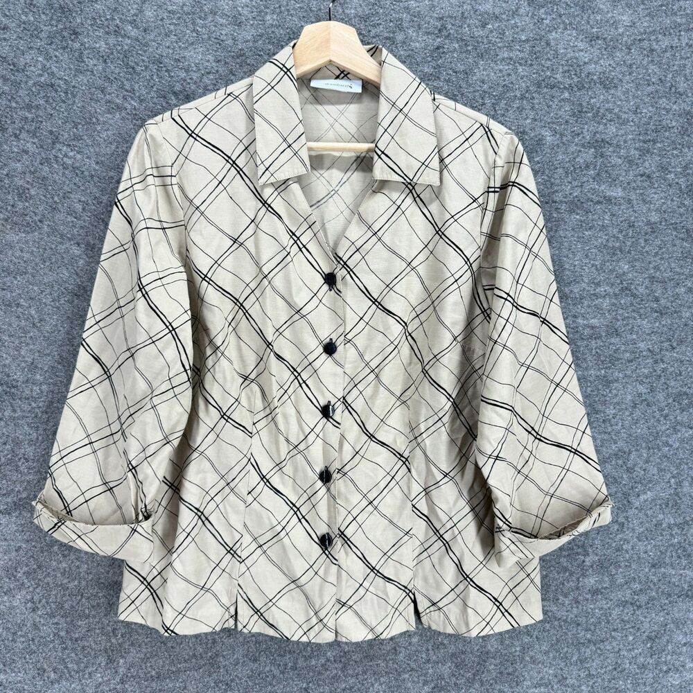 Dressbarn Shirt Women M Medium Beige Geometric Button Up Collared Long Sleeve